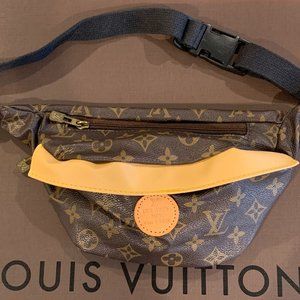 VINTAGE LOUIS VUITTON FANNY PACK